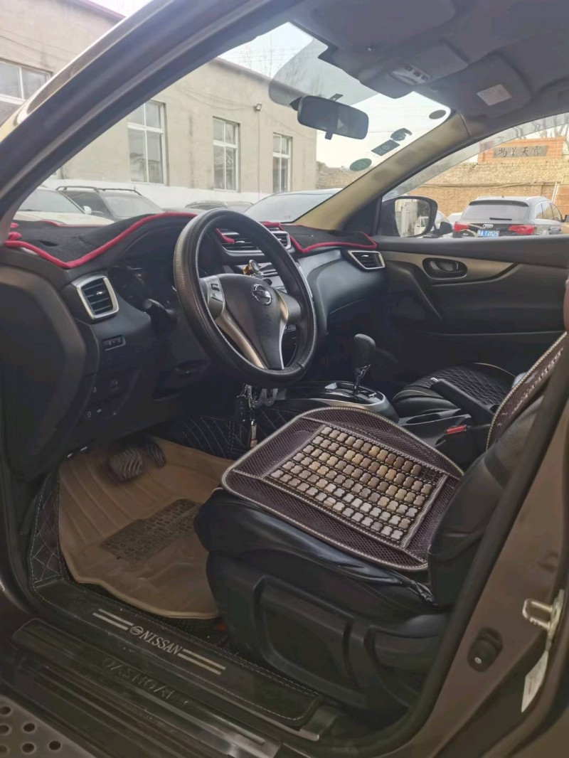 保定16年日产逍客4