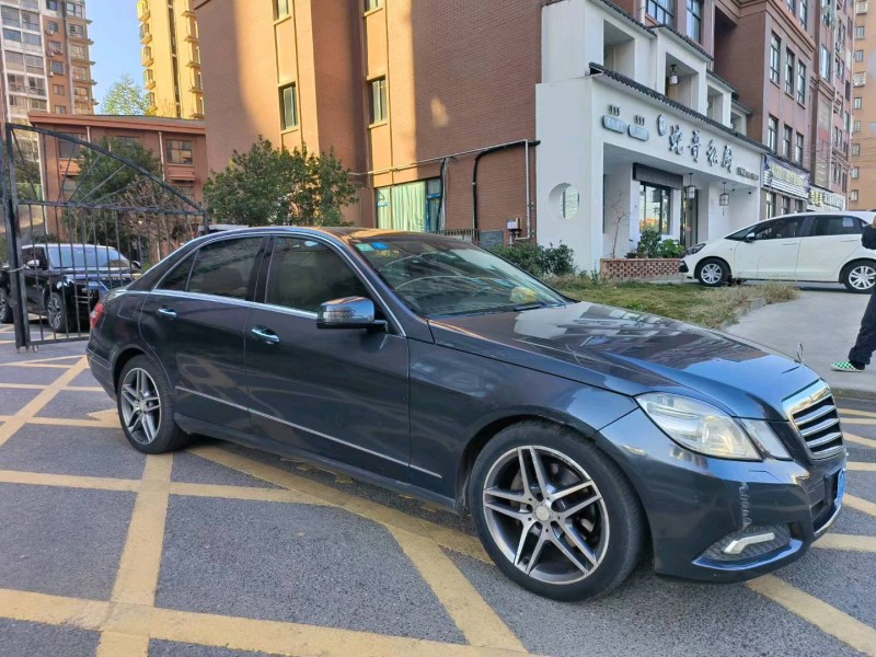 宜春10年奔驰E8