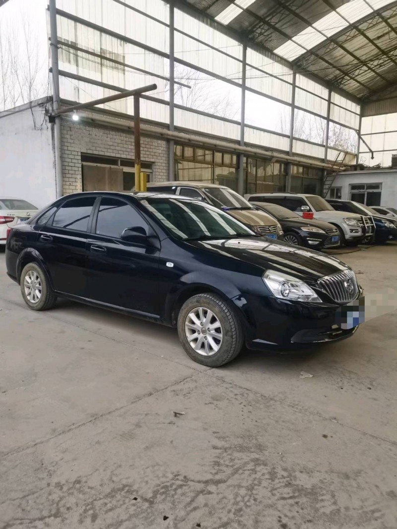 保定15年别克凯越2