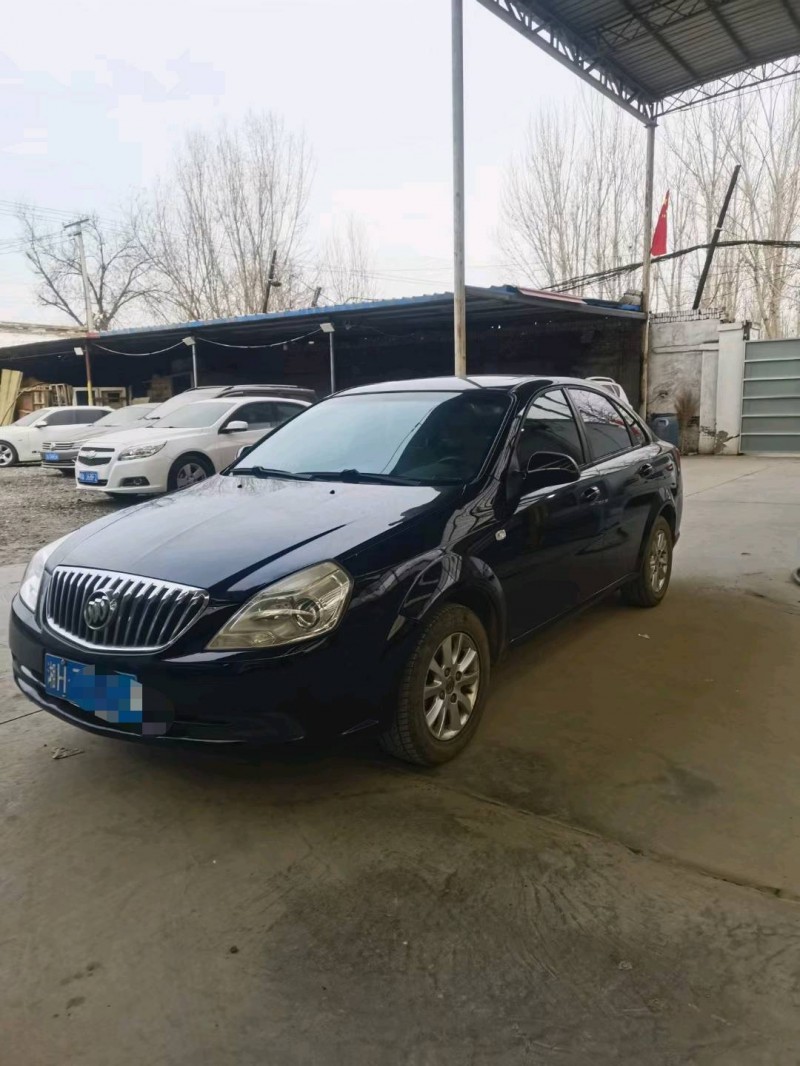 保定15年别克凯越3