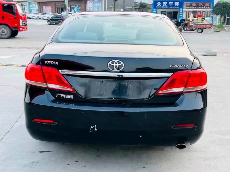 宜昌15年丰田凯美瑞4