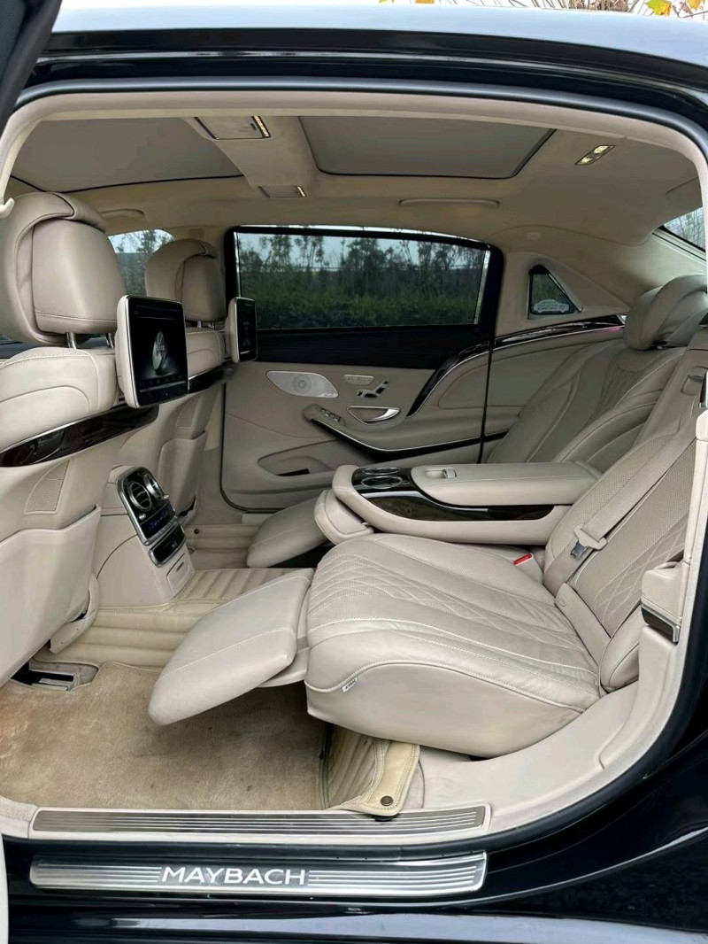 徐州16年奔驰迈巴赫S级5