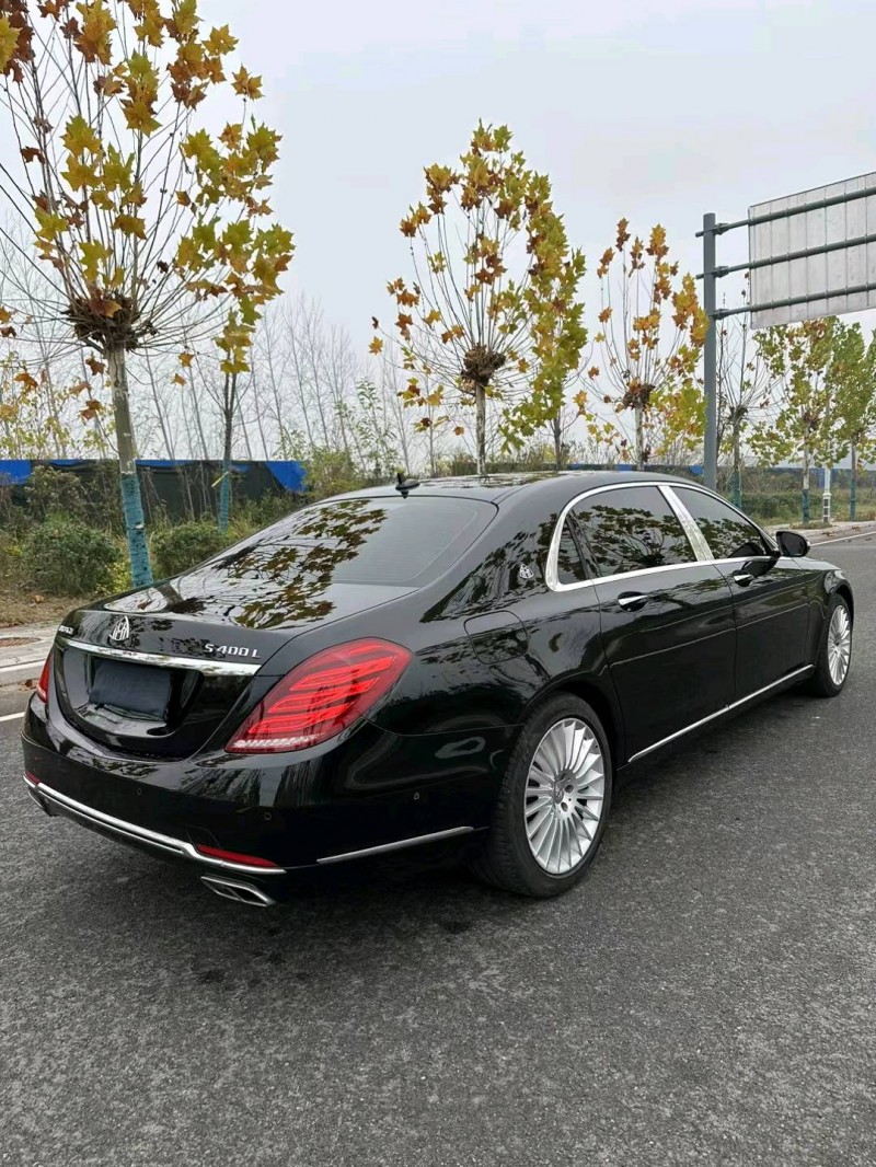 徐州16年奔驰迈巴赫S级8