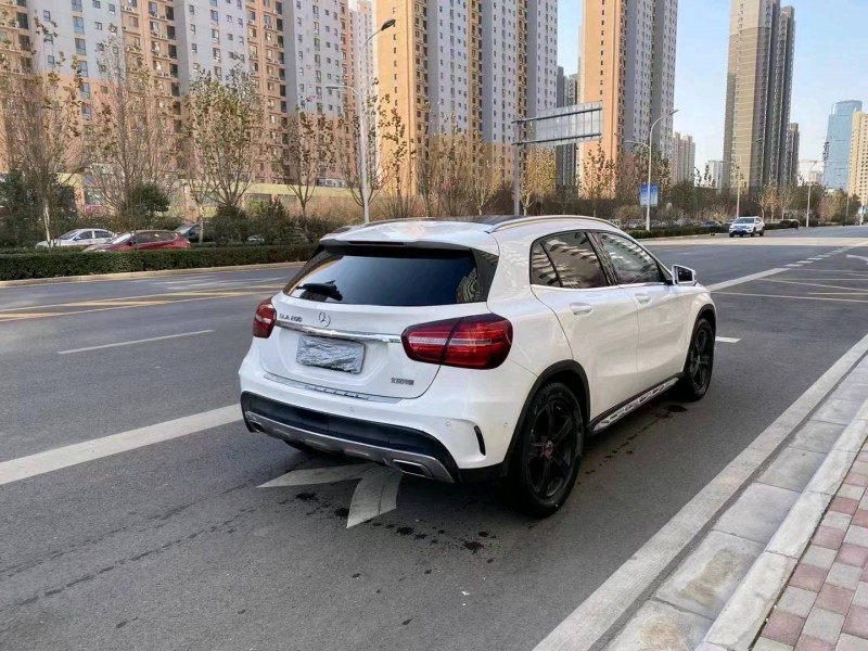 邯郸18年奔驰GLA5