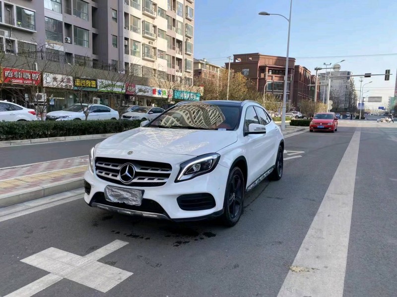 邯郸18年奔驰GLA9