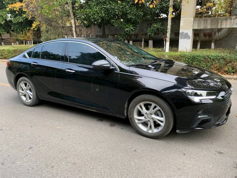 徐州21年别克君威2