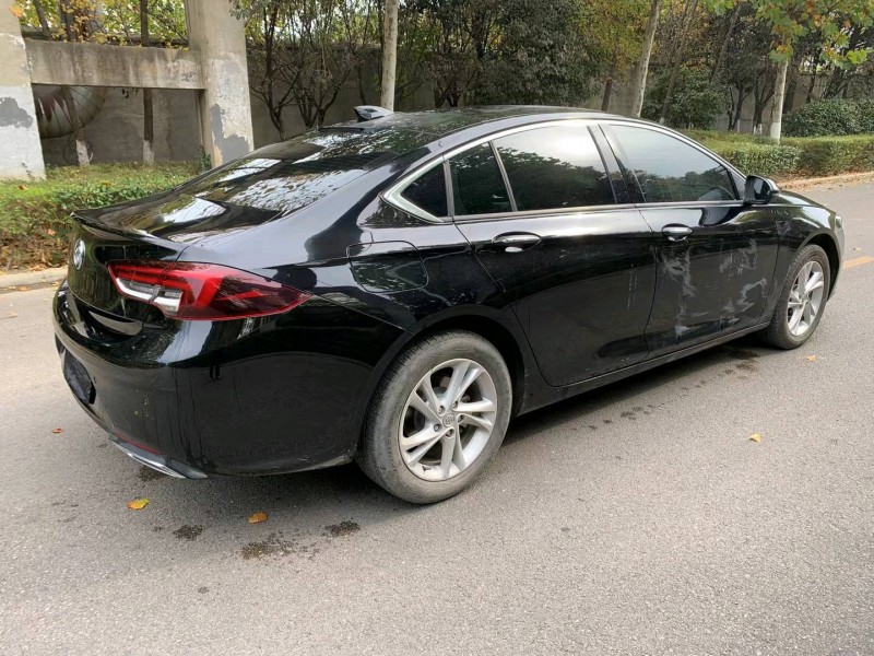 徐州21年别克君威4