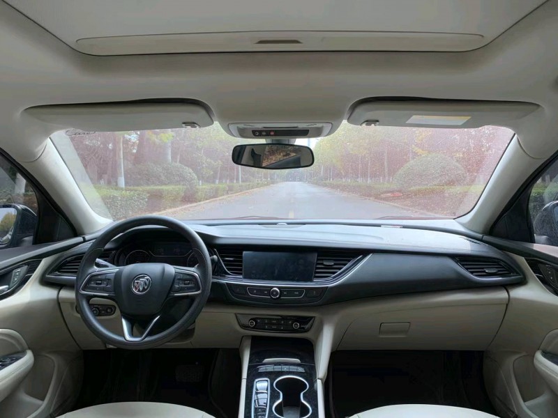 徐州21年别克君威7