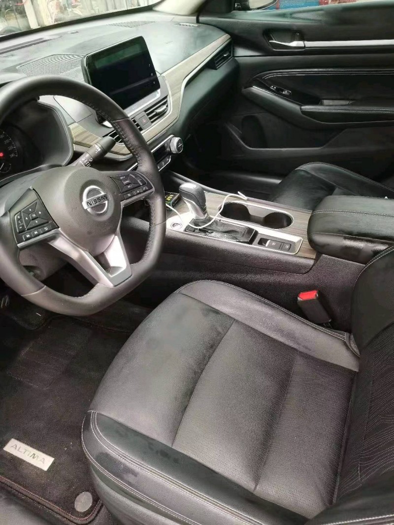 北京21年日产天籁8