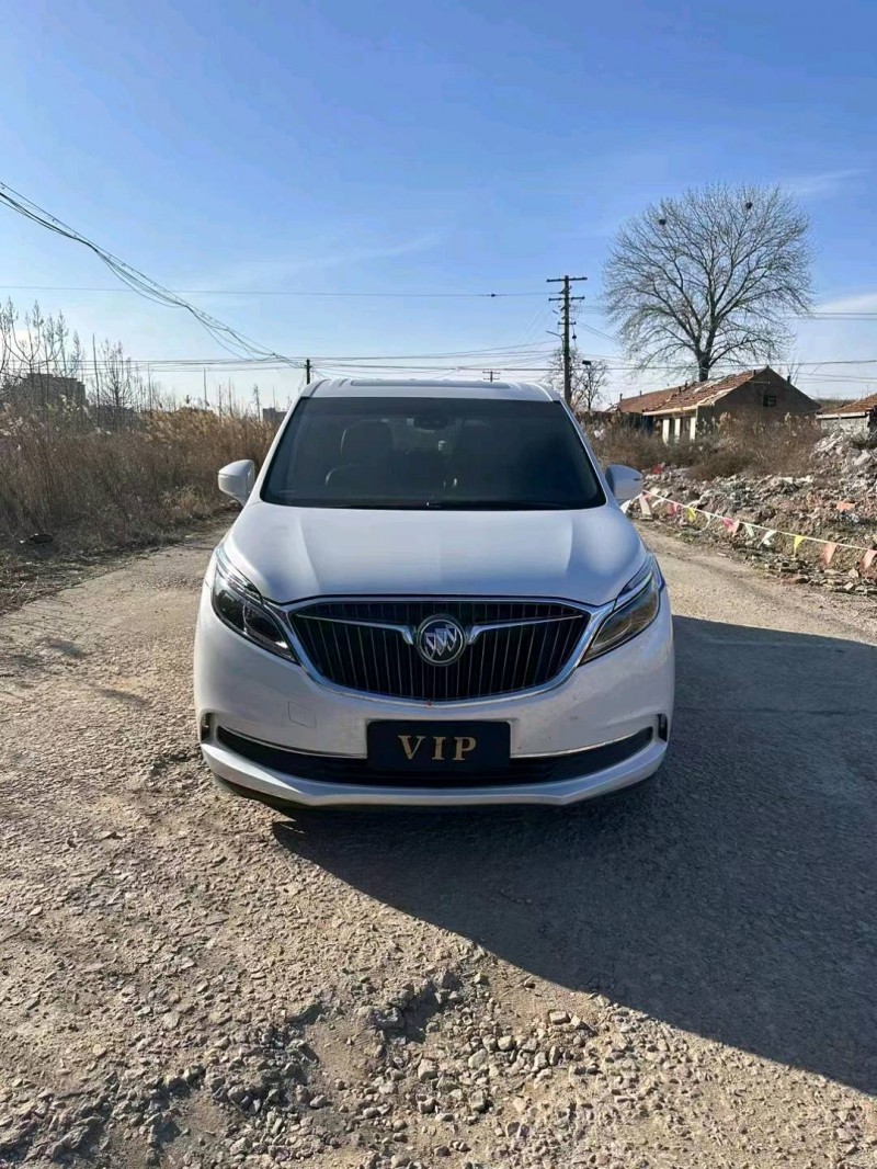 青岛17年别克GL89