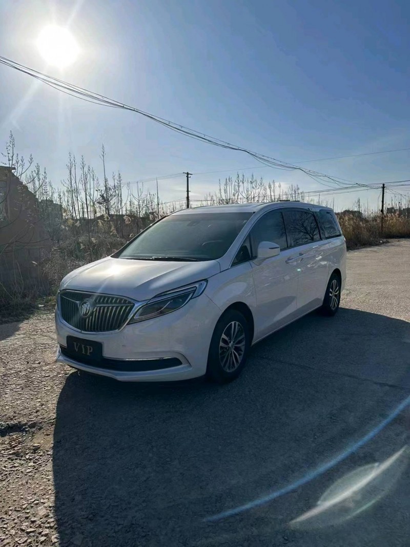 青岛17年别克GL87