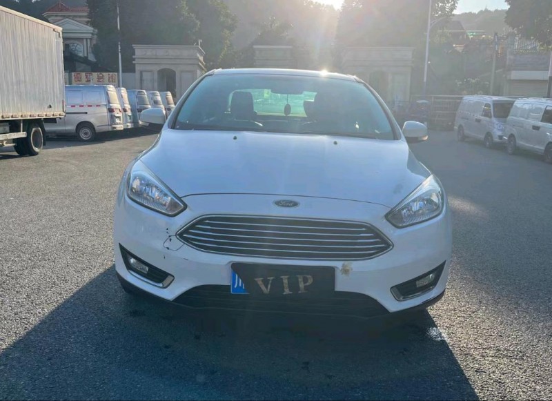 广州17年福特福克斯1