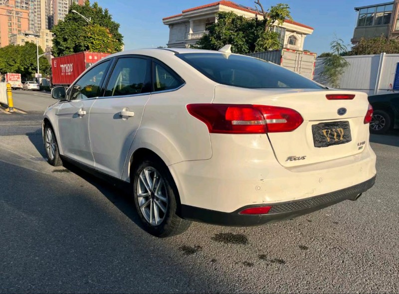 广州17年福特福克斯7