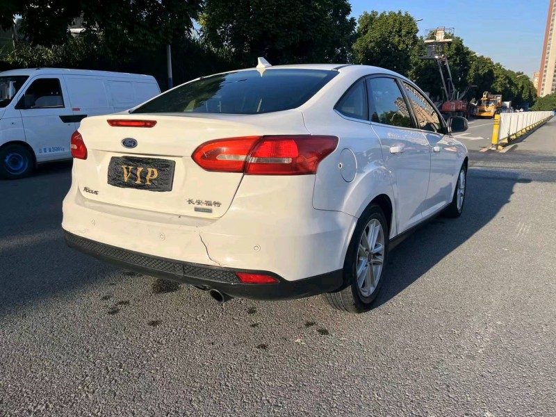 广州17年福特福克斯8