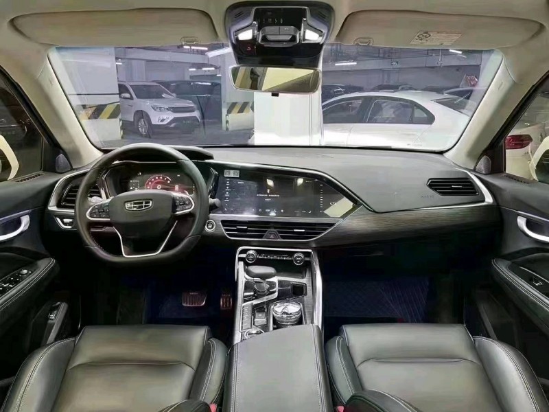 成都21年吉利星越8