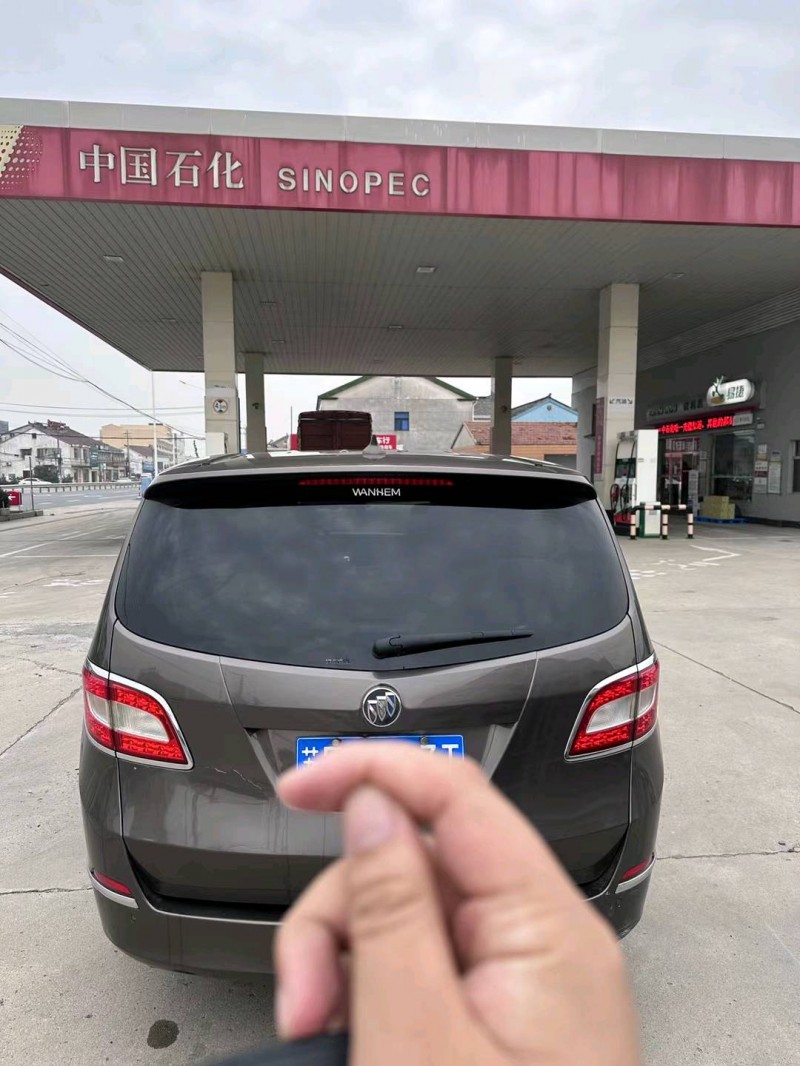 徐州13年别克GL81