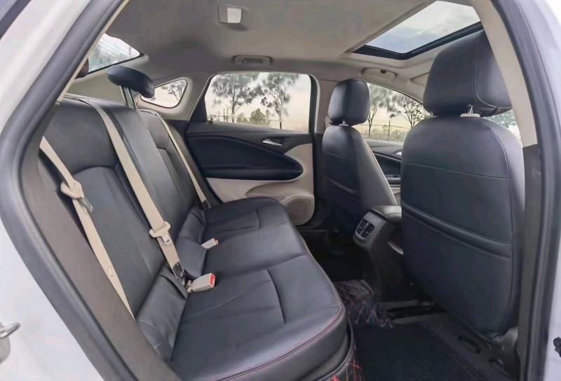 北京17年别克威朗3