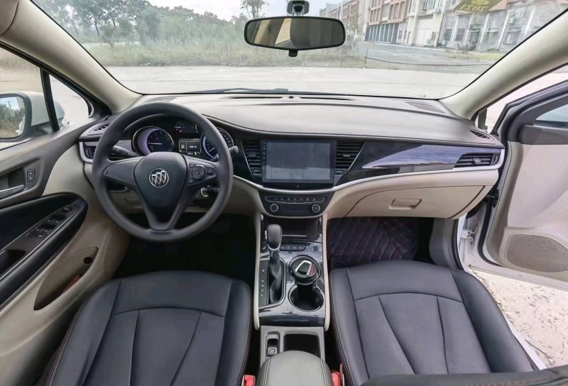 北京17年别克威朗2