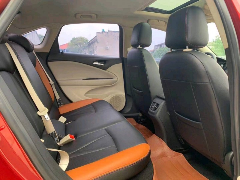 北京18年别克威朗6