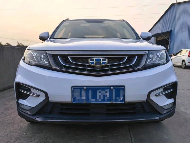 北京19年吉利博越1