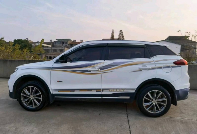 北京19年吉利博越2