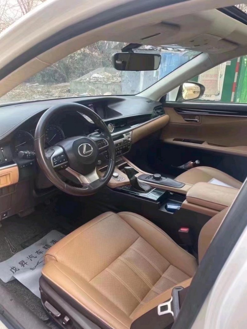 邯郸17年雷克萨斯ES3