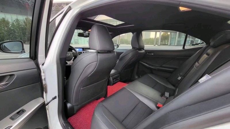 邯郸14年雷克萨斯IS4