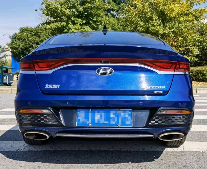 北京18年现代菲斯塔5