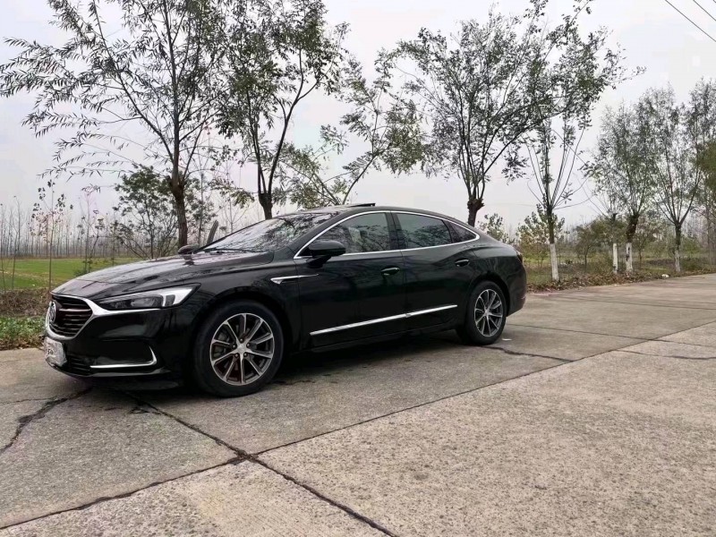 苏州20年别克君越7