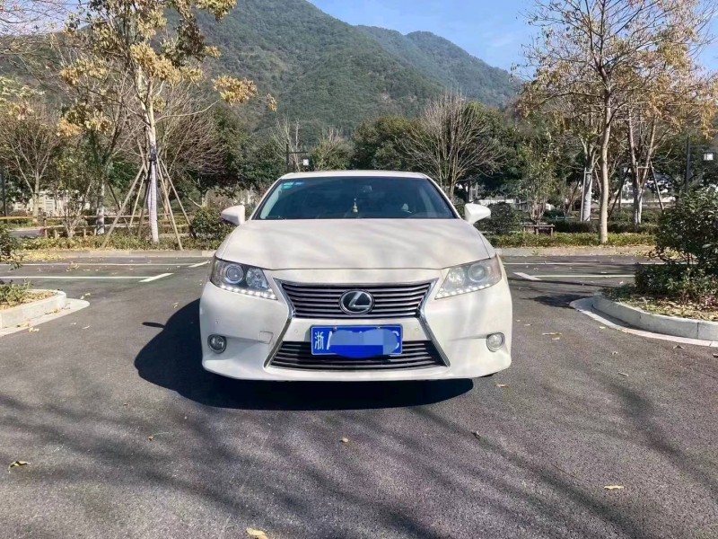 嘉兴13年雷克萨斯ES1