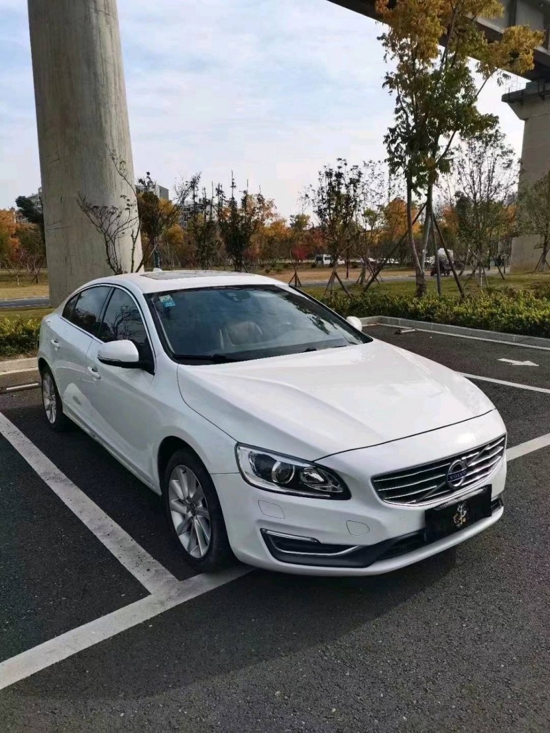 宜昌14年沃尔沃S60L2
