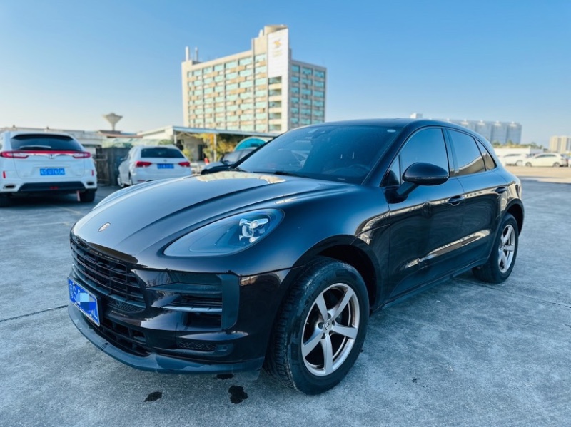 东莞20年保时捷Macan7