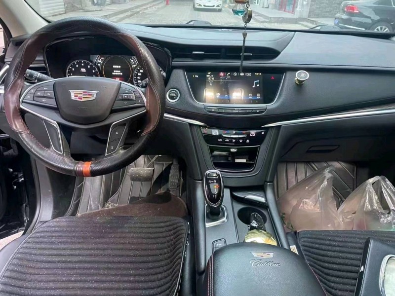 邯郸18年凯迪拉克XT56