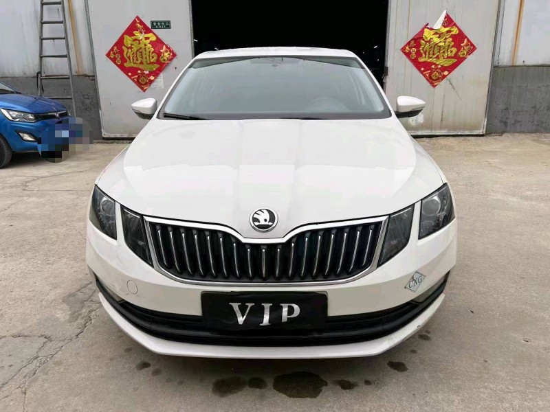 济宁18年斯柯达明锐1