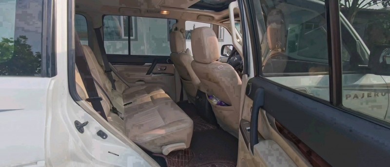 北京19年三菱帕杰罗4