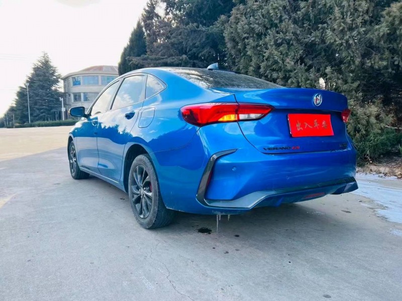 枣庄22年别克威朗1