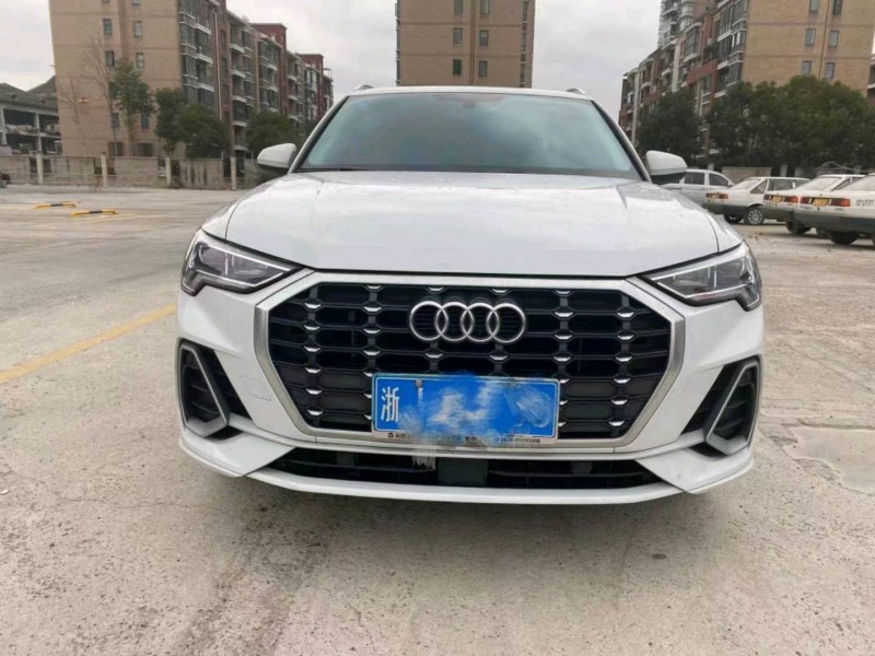 嘉兴19年奥迪Q38
