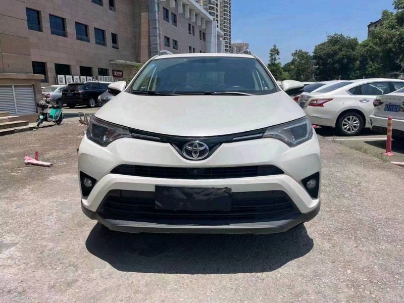 嘉兴18年丰田RAV4荣放1
