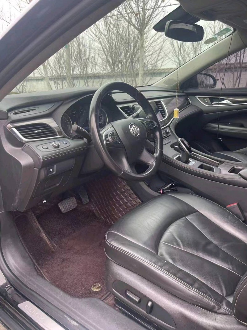 徐州20年别克君越6