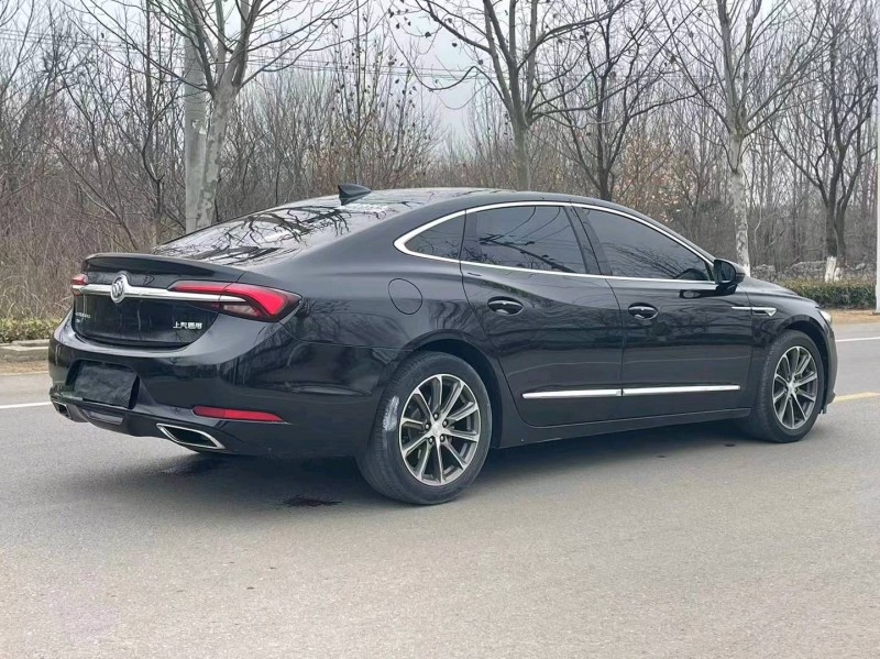 徐州20年别克君越7