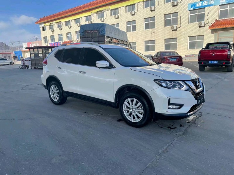 保定18年日产奇骏2