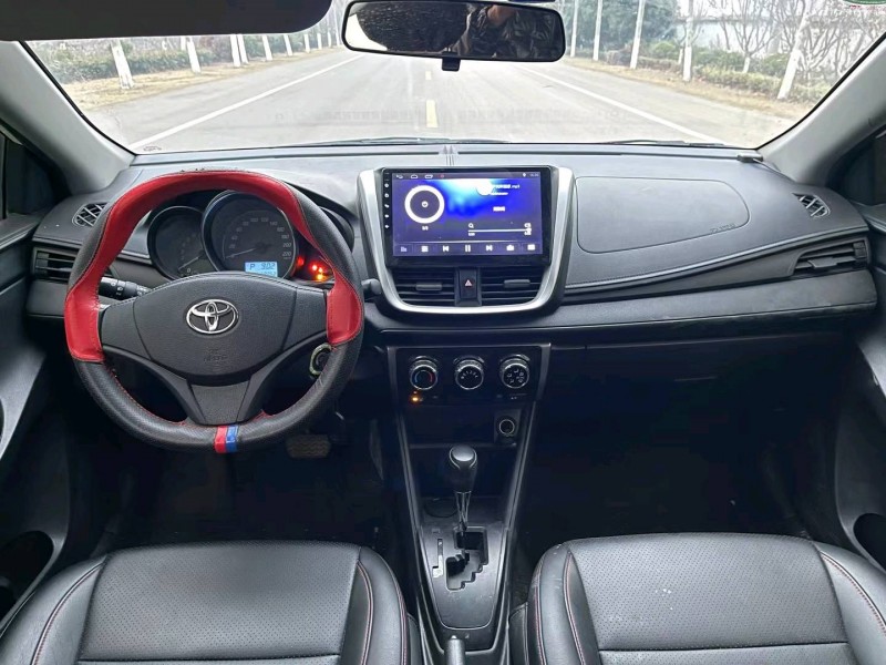 徐州20年丰田YARiS L 致炫5