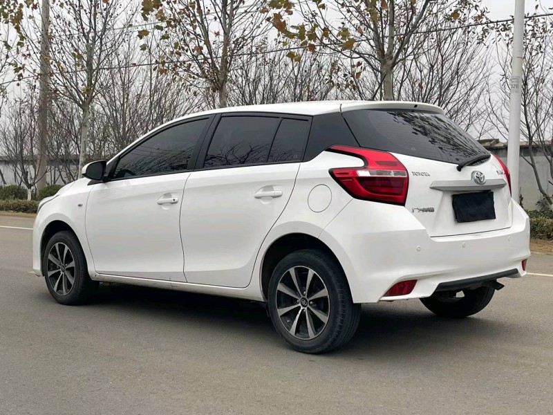 徐州20年丰田YARiS L 致炫1