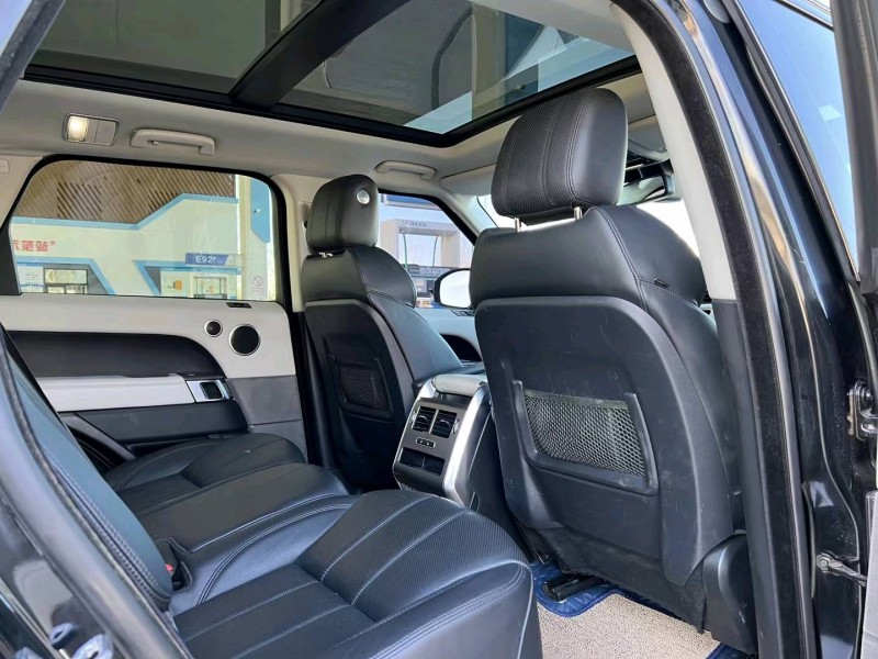 保定15年路虎揽胜运动4