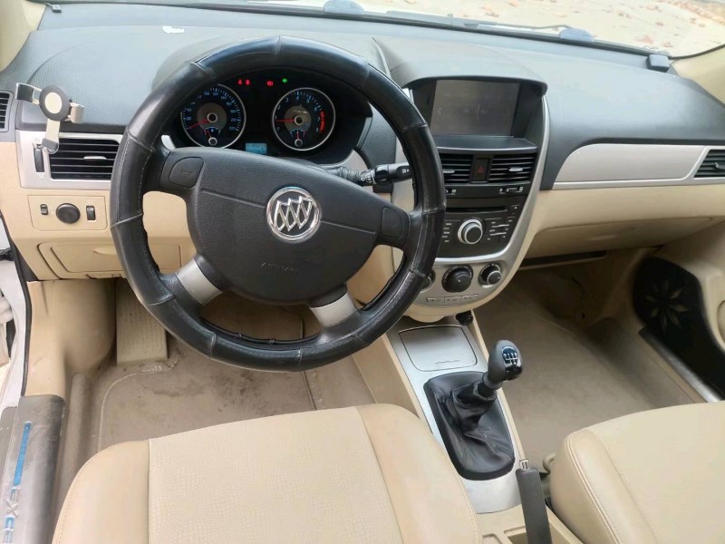 廊坊15年别克凯越5