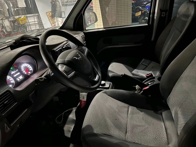 中山22年五菱汽车NANO EV3