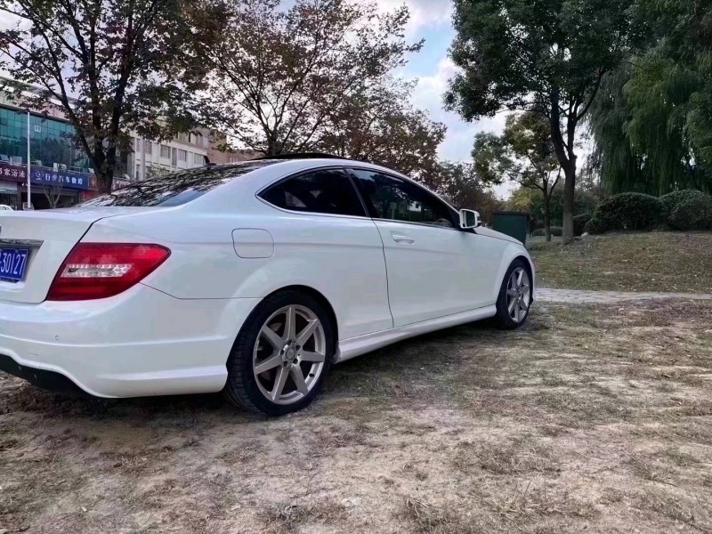 苏州15年奔驰C9