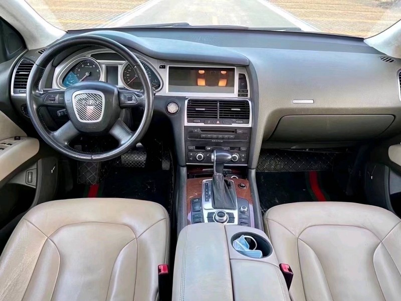 济南09年奥迪Q73