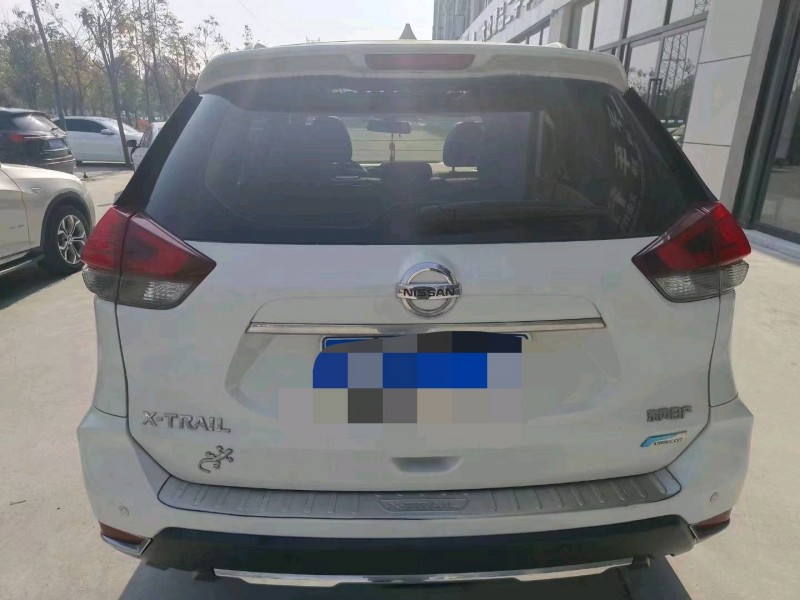 宜昌17年日产奇骏6