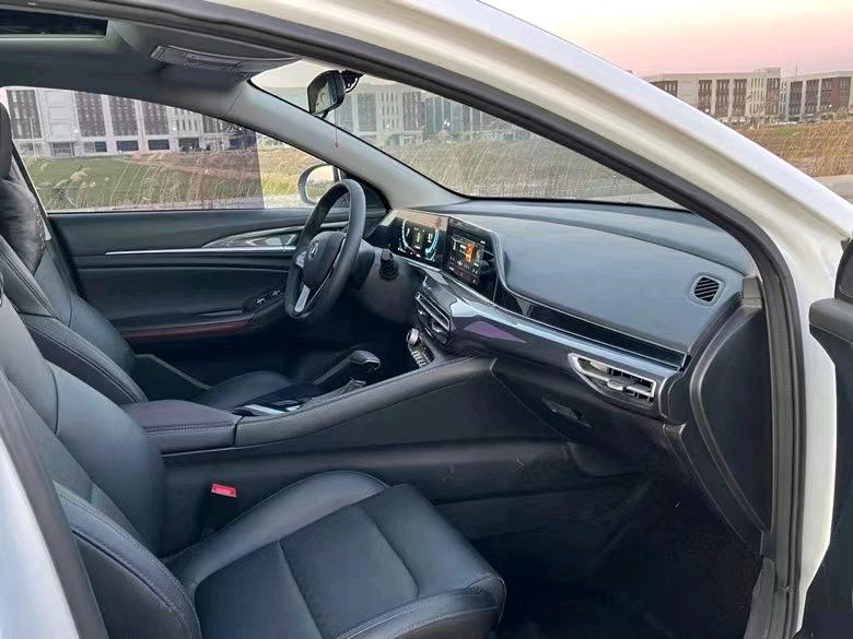 鹽城20年長安汽車逸動6